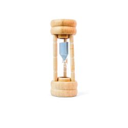 Reloj de arena hecho de madera clara