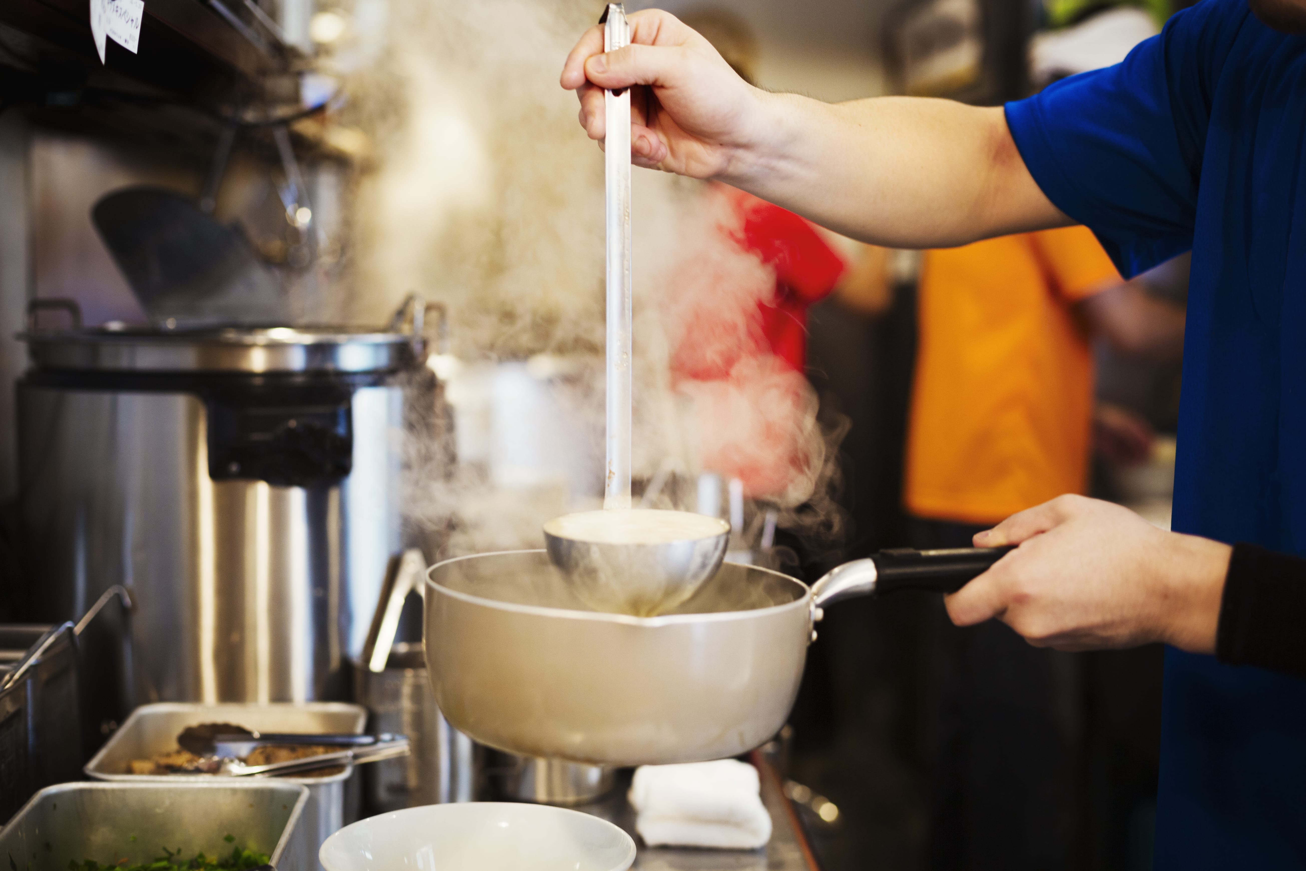 Ramen, el caldo es una de las partes esenciales de este platillo.